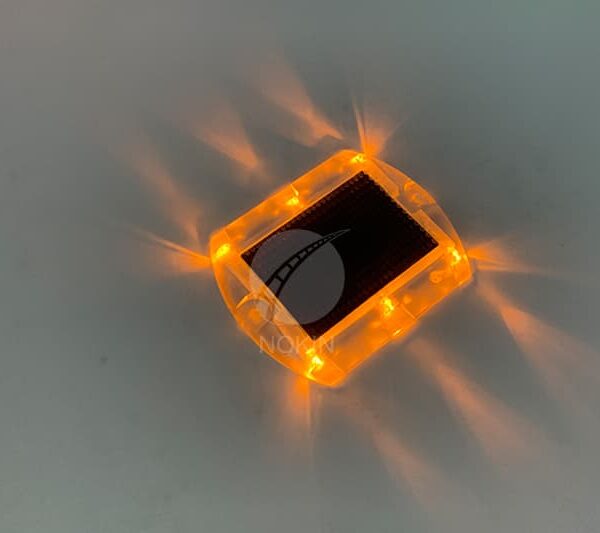 LED Light Source Solar Road Stud Is An Inevitable Trend in the Future