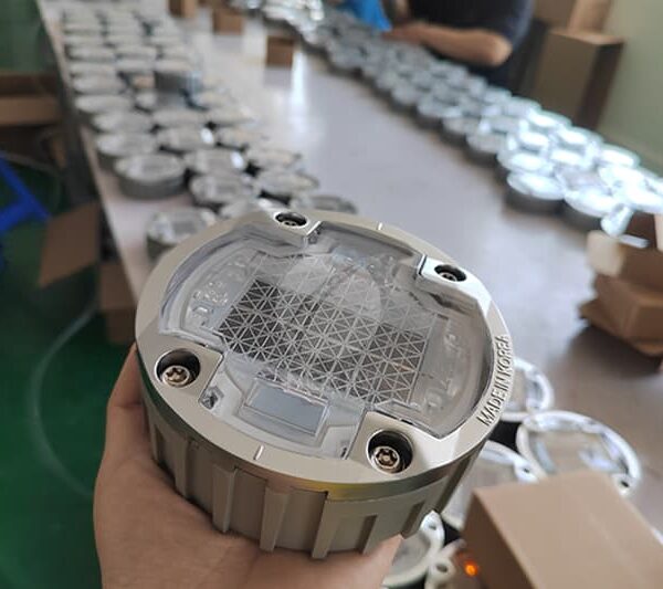 I Recommon NOKIN Solar Road Stud With Long Life Span