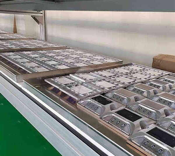 Solar Road Stud NK-RS-Q7 Features