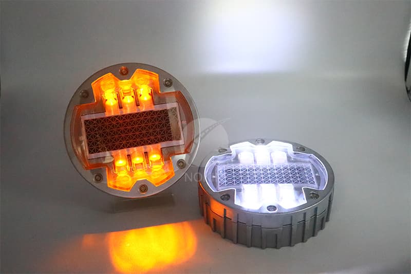 solar powered road studs