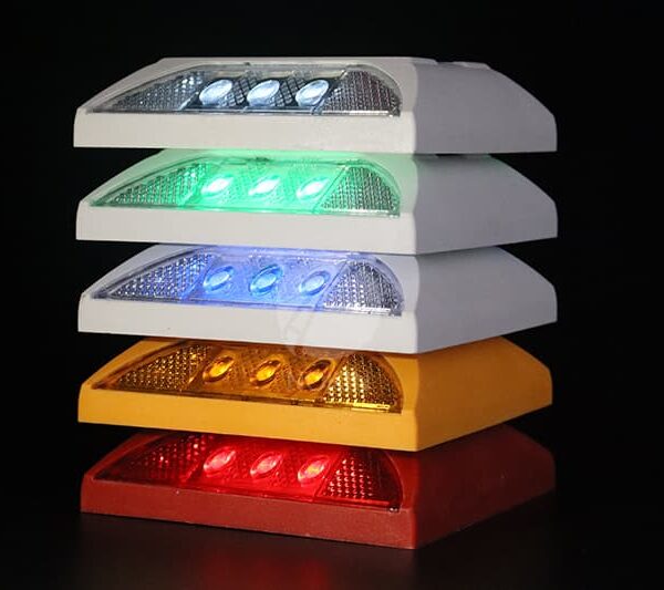 Six Factors Affecting the Service Life of Solar Road Studs